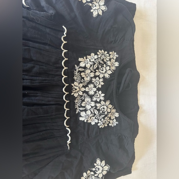 Old Navy Black Dress with White Floral Design - Picture 5 of 8